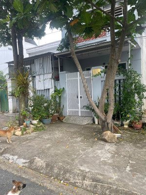 bán lô đất đẹp tái định cư đất lành vĩnh thái nha trang giá 3,3 tỷ lh 0905,976,175 linh