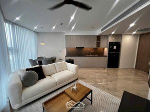 cho thuê 1 phòng ngủ 61m2 nội thất cao cấp, thiết kế hiện đại. mà chỉ 1200$, tại thảo điền green