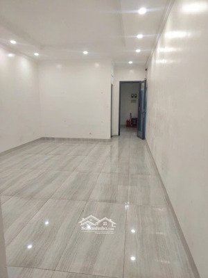 văn phòng (60m2 12tr 2 phòng) khu trần não quận 2