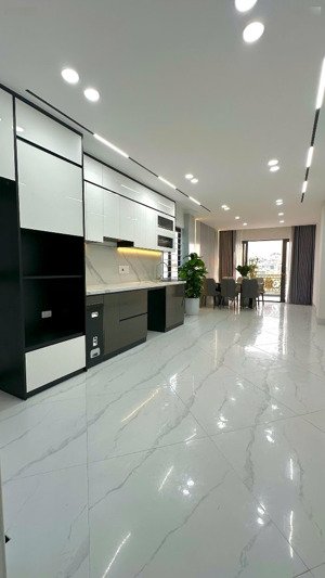 (giá đầu tư) bán nhà mặt phố bạch mai diện tích 95m2 giá 31 tỷ