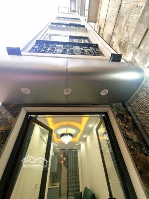 bán căn nhà đẹp phố tôn thất tùng đống đa , nhà đẹp ở luôn đón tết