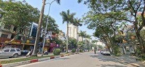 chính chủ cần bán nhà liền kề văn quán, trước nhà rộng 18m, 2 mặt thoáng, kinh doanh, giá 21 tỷ hơn