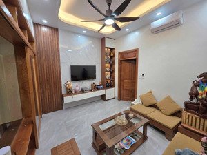 bán nhà mỹ đình - 1 nhà ra ô tô tránh - ngõ thông - bãi xe sát nhà - nhỉnh 10 tỷ