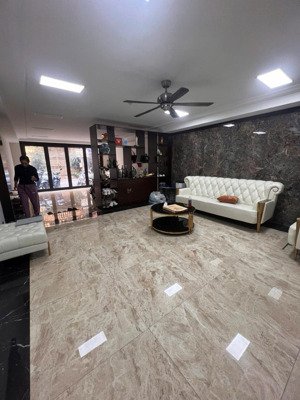 cực vip - trung kính đôi - toà văn phòng - phân lô - ô tô tránh - ngõ to phố -nhà thiết kế víp