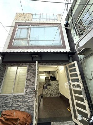 bán nhà 4 tầng 45m2 (4,5 x 10m) gần mt quang trung - sát ngã 5 chuồng cho