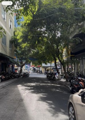 chính chủ cho thuê nhà liền kề trung tâm quận 10