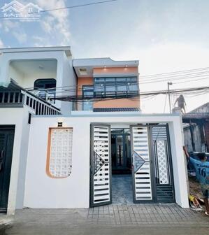 Nhà trệt lầu xây mới có sân đậu ô tô - Gần trường Đại Học Tây Đô