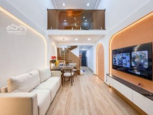 nhà 3 tầng, xô viết nghệ tĩnh (xvnt) thông d2, 4phong ngủ