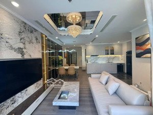 bán gấp căn hộ vinhomes central park 79m 2pn 2wc giá 11.6 tỷ thương lượng