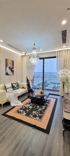 2n góc, toà r1.01, cao cấp, view đẹp, hệ bếp giấu