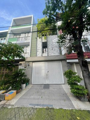 nhà phố kdc tên lửa 5x19m xây 4 tầng dòng tiền 25tr/th giá tốt 11.5 tỷ tl chính chủ