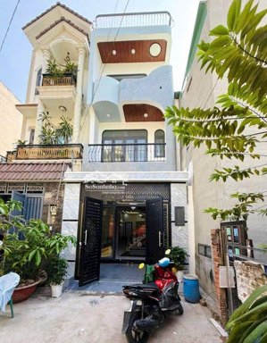 bán nhà phố hiện đại 1 trệt 2lầu 1 tum. đường 160 - tăng nhơn phú, q9, tp hcm