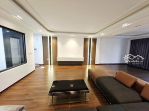 siêu phầm 6 tầng-thang máy-giá vô cùng hạt dẻkhông gian thưởng trà vô cùng thoáng đãng...!