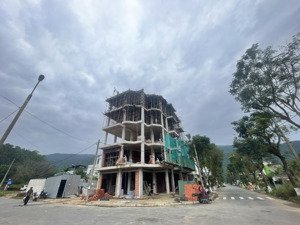 bán lô gốc 2mt đường hồ nghinh - ngô quang huy - 141m2 - 32tỷ- xây 9 tầng