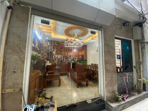 bán nhà cầu giấy dt 34m x 6 tầng, 5m ra ngõ ô tô tránh, trước nhà rộng 3m, gần nhiều trường đại học