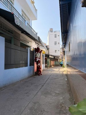 nhà bà hom quận 6 | hxh thông khu dân trí - 61m2 - ngang 4.3 nở hậu-cxplb