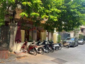 lõi ba đình - biệt thự - ô tô tránh - kinh doanh - ở sướng - chủ nhiệt bán đội cấn 110m