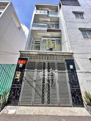 chính chủ bán gấp nhà nguyễn duy dương-p4-q10, gần chợ nhật tảo. 3tỷ820 dt 71m2 đang cho thuê 24tr