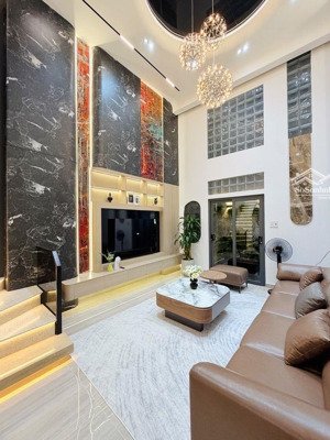 rời trung tâm ngột ngạt kẹt xe, tậu nhà to rộng cách tt gò vấp tầm 1km sở hữu không gian yên bình !