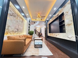 nhà đẹp 6 tầng - full nội thất cao cấp - dt38m2 - sổ đỏ đẹp - nhà rất có lộc - tiện ích ngập tràn.