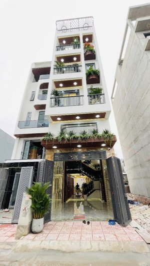 siêu phẩm tân chánh hiệp 4 tầng có thanh máy chờ nhỉnh 7 ty ngay tân chanh hiệp 18