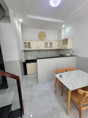 nhà đẹp lô góc hẻm xe hơi 3 tầng 38m2 nhỉnh 5 tỷ