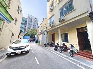 thoáng như biệt thự mà giá bình dân giữa trung tâm sầm uất