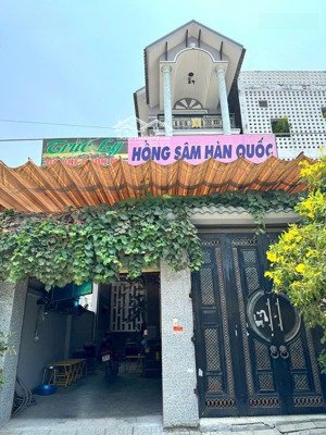 mặt tiền kinh doanh sầm uất biệt thự lô góc ngang 6.6m, vỉa hè rộng phù hợp làm văn phòng hoặc spa