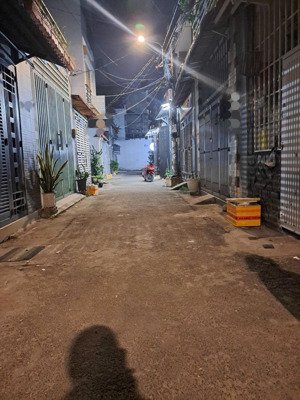 bán gấp nhà mới hẻm 4m tại phạm văn chiêu, 5,98 tỷ, 49m2, 3pn, 3wc, đầy đủ tiện ích