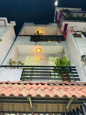 hot nóng phỏng tay 4.55 tỷ trung tâm quận 3 - nguyễn thiện thuật ngay chợ bàn cờ