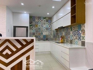 cho thuê ch nguyễn ngọc phương(2 pn),gần q.1,13.5tr/th, nội thất cơ bản-lh: mrs phương)