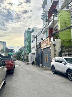 nhà hẻm xe hơi nhựa rộng khu dân trí quận 9 chỉ 5 tỷ 2