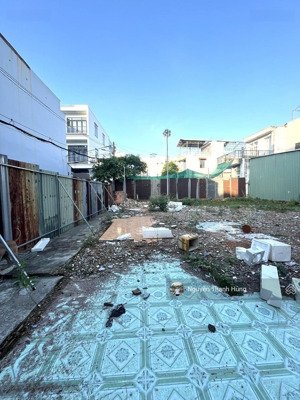 bán lô đất đẹp hẻm xe hơi sát mặt tiền thới an quận 12 giá rẻ 4,95 tỷ
diện tích 100m2 (6x17)