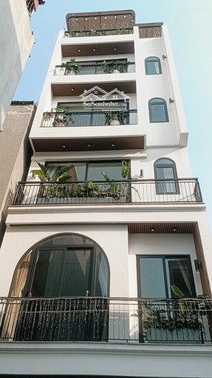 hiếm hiếm thạch bàn- thang máy- gara 2 oto- full nội thất ngoại nhập-mt khủng hơn 5m giá chỉ 12 tỷ