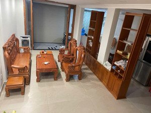 hẻm 3m cao thắng, (5.5x10) trệt 3 lầu, 14.5 tỉ tặng nội thất gồm 4pn, 5wc.