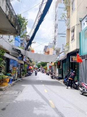 nhỉn 8 t ỷ có ngay nhà mặt tiền gần cx bắc hải q10 - 35m2 oto tải chạy tung tăng