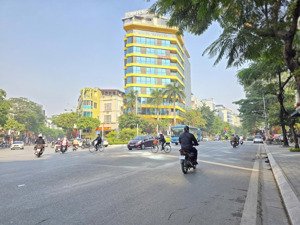 bán đất mặt phố vip tây hồ siêu hiếm vỉa hè lớn sát hồ tây _ 166m2 - giá chỉ hơn 80 tỷ ( tl )