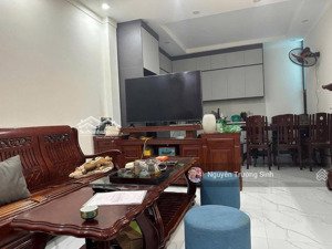 bán nhà riêng lô góc 4 tầng tại xã mai lâm, 5,8 tỷ, 44m2, view đẹp 4 pn.