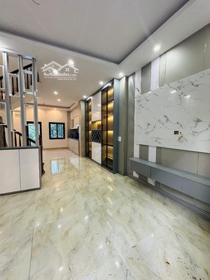 lô góc! nhà dòng tiền nguyễn khoái, đón đầu tương lai dự án sông hồng, gần oto, ngõ ba gác, 44m2x5t