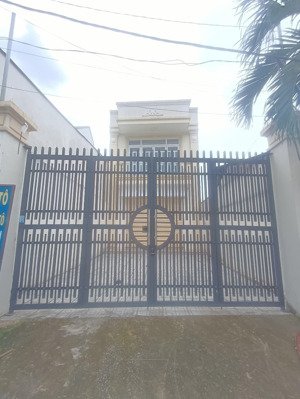 cho thuê nhà mặt tiền kinh doanh - đường hoàng hữu nam - quận 9 cũ