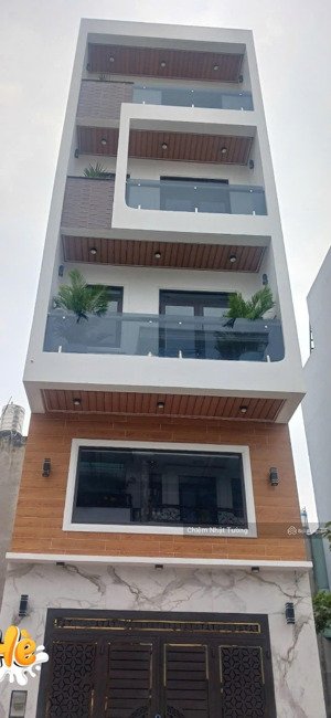 nhà bán hẻm lớn như mặt tiền, đẹp lung,5 tầng, 4,5m x 13m, giáp đường tên lửa nối dài
