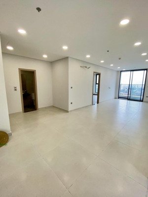 chính chủ cần căn hộ chung cư 101m2, toà k6, khu cc khai sơn city, long biên, hà nội