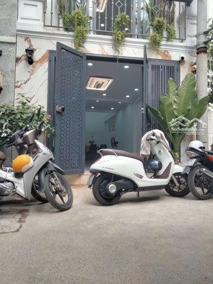 nhà mới đẹp 4 p. ngủ full nội thất view sông cực hiếm. ở ngay gần đại học văn lang- gò vấp