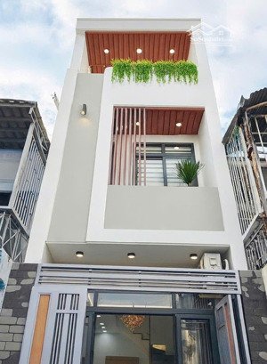 nhà này không mua mua nhà nào 5tỷ82 hẻm ôtô vào nhà tân bình khu t30 không ngập nước