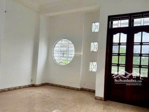 bán nhà mặt phố hàn thuyên, 10,8 tỷ, 76m2, 6pn, 3wc, giá cực chất hot!