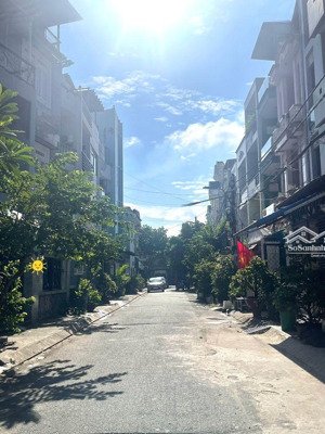 khu nhà cao tầng, đường 8m thông phạm văn chiêu, p14, gò vấp. 4x15m. 3 tầng. chỉ 7,x tỷ. gần bờ kè