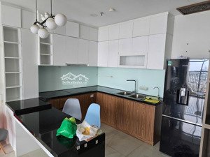 bán căn hộ phú đông primier 69m2. giá 3.5 tỷ 2pn 2wc. có thương lượng. sổ sẵn công chứng ngay.