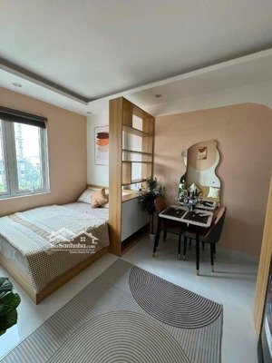 bán khách sạn trung kính, 80m2, 8 tầng, 21 phòng,mt 7m, ô tô tránh, 38 tỷ