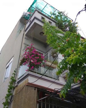 bán nhà 52m2x 3 tầng - bắc hồng - ô tô đỗ cửa ,cạnh võ nguyên giáp chỉ 3,x tỷ .h.hiếm 