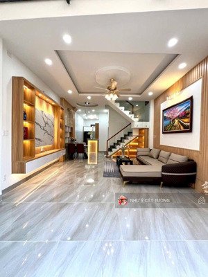 bán cực gấp trước tết, xã đàn, xây 2 năm, lô góc, 20m ra oto, cực hiếm, liên hệ gấp chính chủ